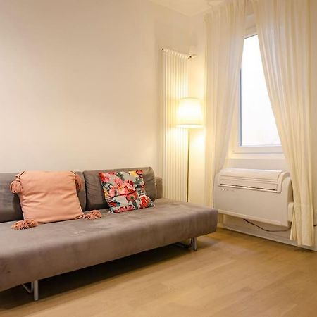 Del Riccio Home, In The Heart Of The City Болонья Экстерьер фото