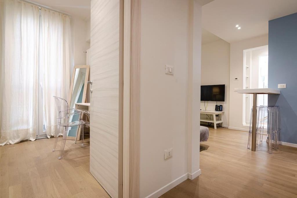 Del Riccio Home, In The Heart Of The City Болонья Экстерьер фото